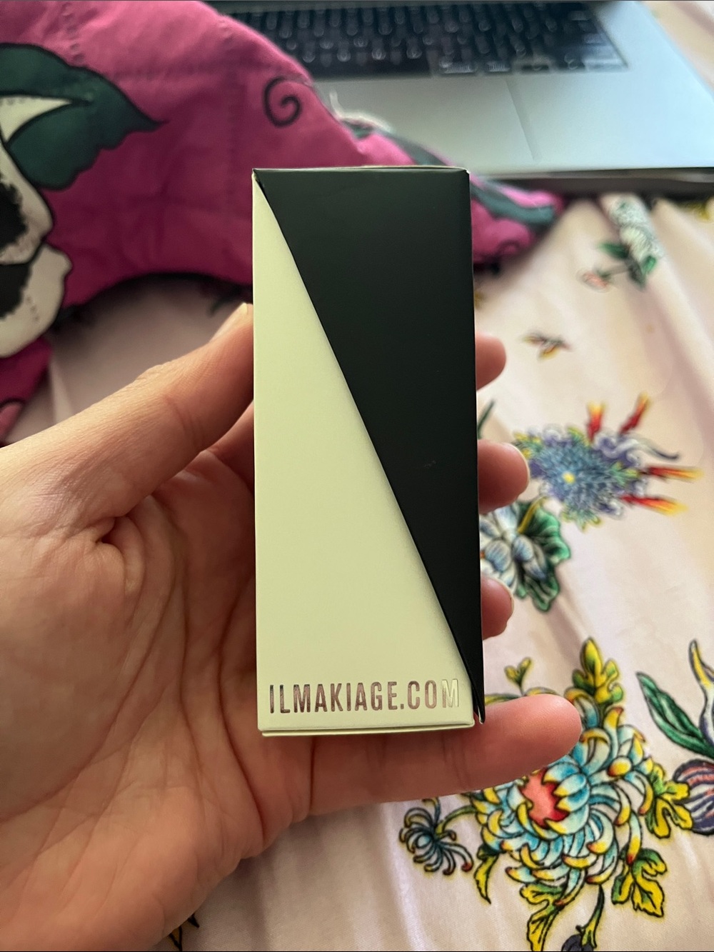 IL MAKIAGE Foundation- shade: Woke up like this 105 - Picture 3 of 11